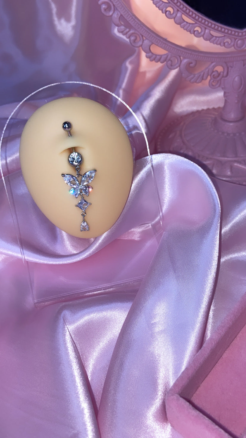 Mariposa Bauchnabelpiercing