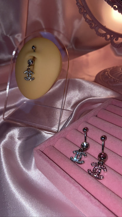 Double C Bauchnabelpiercing